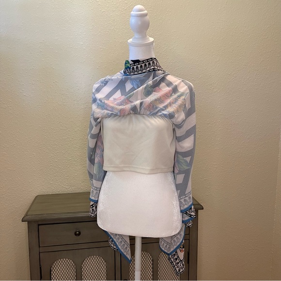 Flying Tomato Women’s Off The Shoulder Floral Scarf Border Print Top Medium - Picture 5 of 14